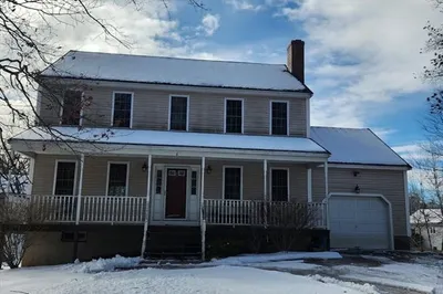 6 Mohawk Ave