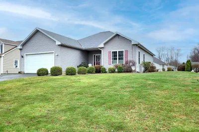 32 Mayer Dr 1