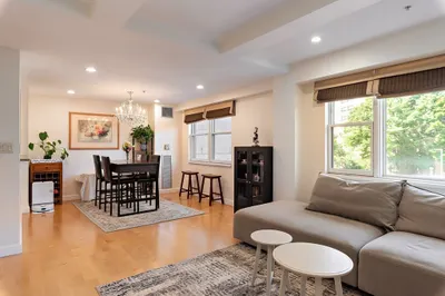 183-185a Massachusetts Ave #304 1