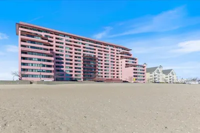 350 Revere Beach Blvd #13R 1