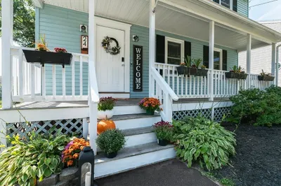 24 Hilltop Rd