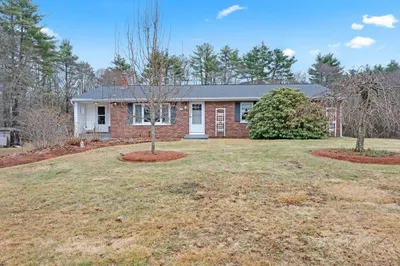 208 New Boston Rd 1