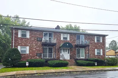 6-8 Broadway Ave #8 1