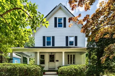 22 W Center St 1