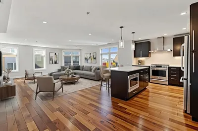 112 W 9th St #2 1