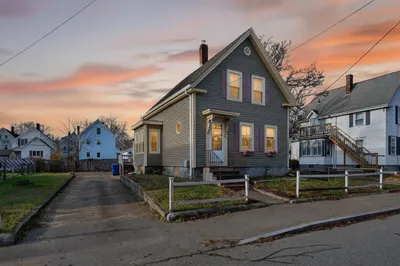 28 Cottage St 1