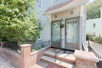 17-19 Wyatt St