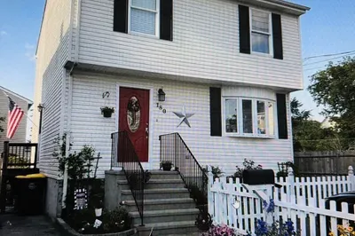 180 Mount Hope Ave 1