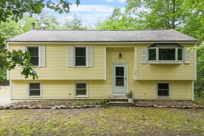 525 Flat Hill Rd
