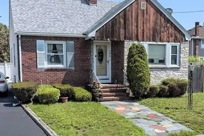 156 Squanto Road 1