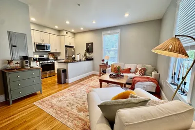 405 South Huntington Ave #2R 1