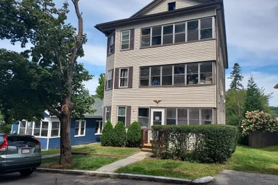 31 Bedford Ave