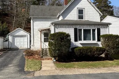 166 Olive Ave Extn #1