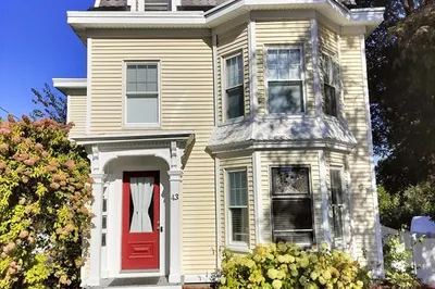 43 Winthrop St #1