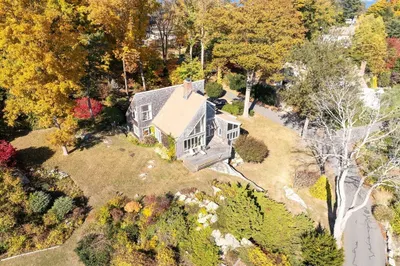 10 Crowninshield Road 1