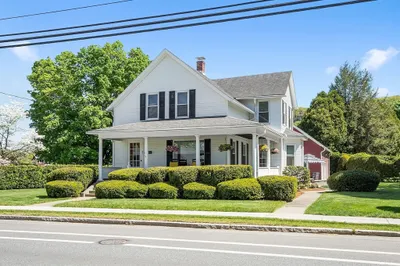 51 Sugarloaf St 1