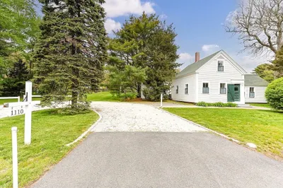 1110 Queen Anne Rd