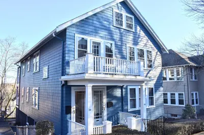 26-28 Guernsey St #2