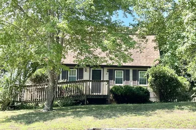 79 Colchester Dr 1