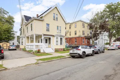 20 Beacon Hill Avenue 1