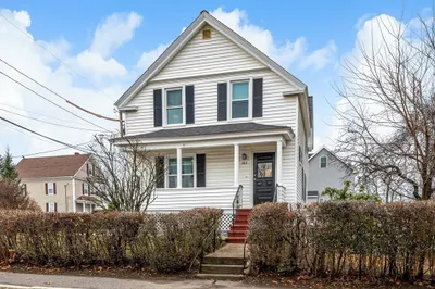 182 Merrimack St 1