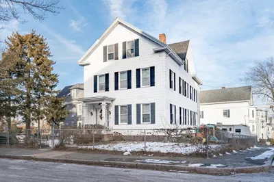 376 Summer St