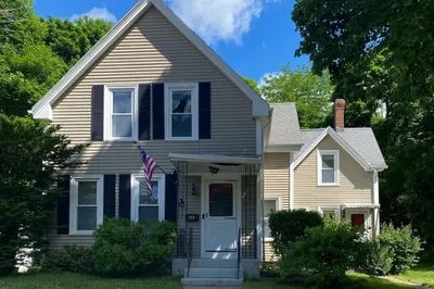 112 Pleasant St