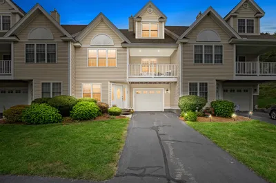 98 Carrington Ln #98 1