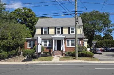 282 Montvale Ave 1