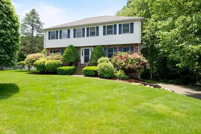 12 Carlson Circle