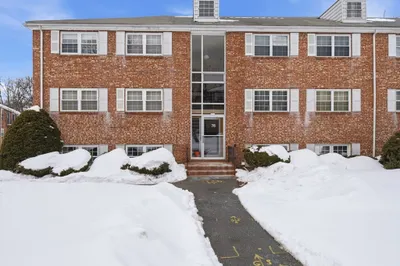 78 Edgelawn Ave #7