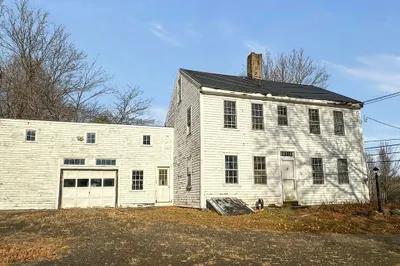 27 Rollins St 1