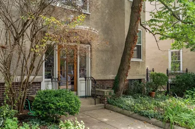 8 Avon St #1