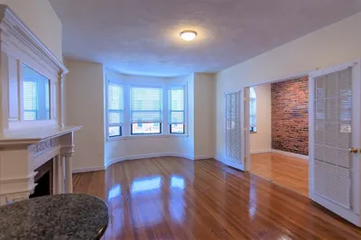 59 Hemenway St #3