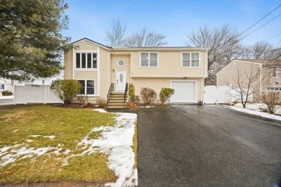 86 Branch Ave 1