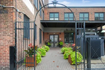 406 Lincoln Street #104 1