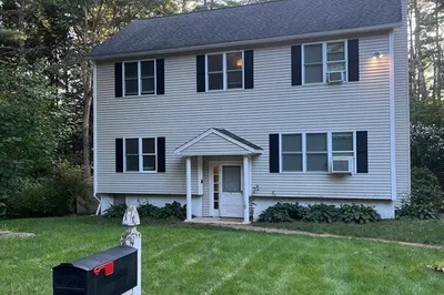 18 Cathy Ln
