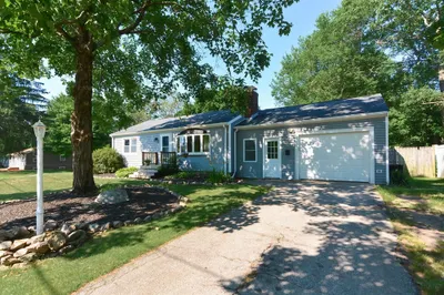 79 Crescent Ave.