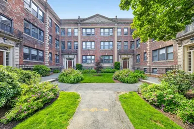 34a Park St #1B 1