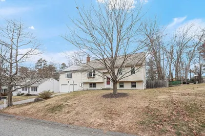 20 Canadian Geese Rd