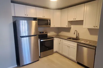 4 Oakcrest Road #23