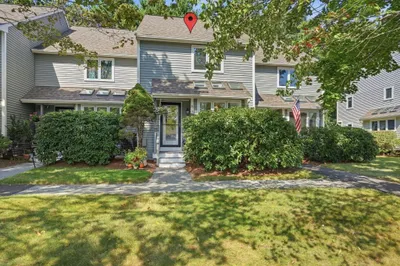 411 Maple Brook Rd #411 1