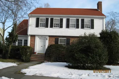 45 Fair Oaks Ave
