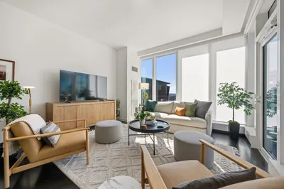 150 Seaport Blvd #PH1A