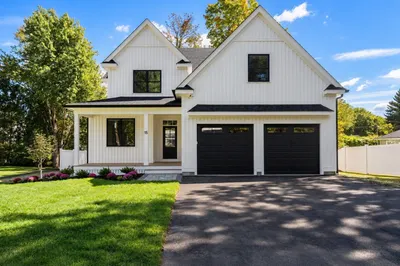 15 Nickerson Rd 1