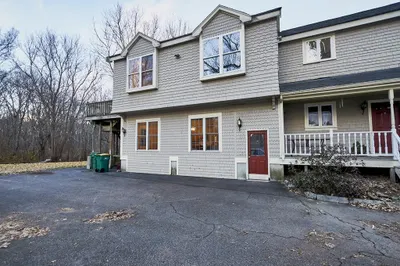 86 Pratt St #3 1
