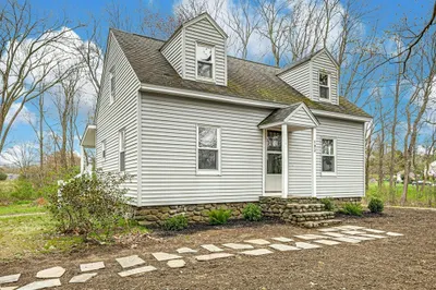 193 Clinton Rd