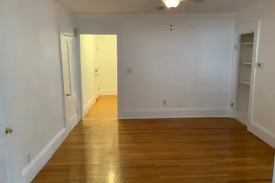 27 Jenkins St #1