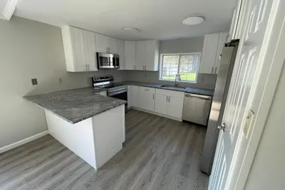 8 Douglas Drive 1