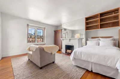 8 Brimmer St #5B 1